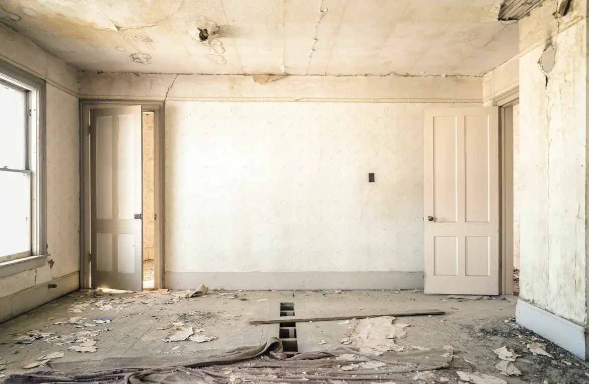 Waste disposal crew managing a cleanout project in Lopatcong